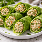 Thunfisch Salat Wraps Low Carb eingerollt in Salatblättern gesund und entzündungshemmend